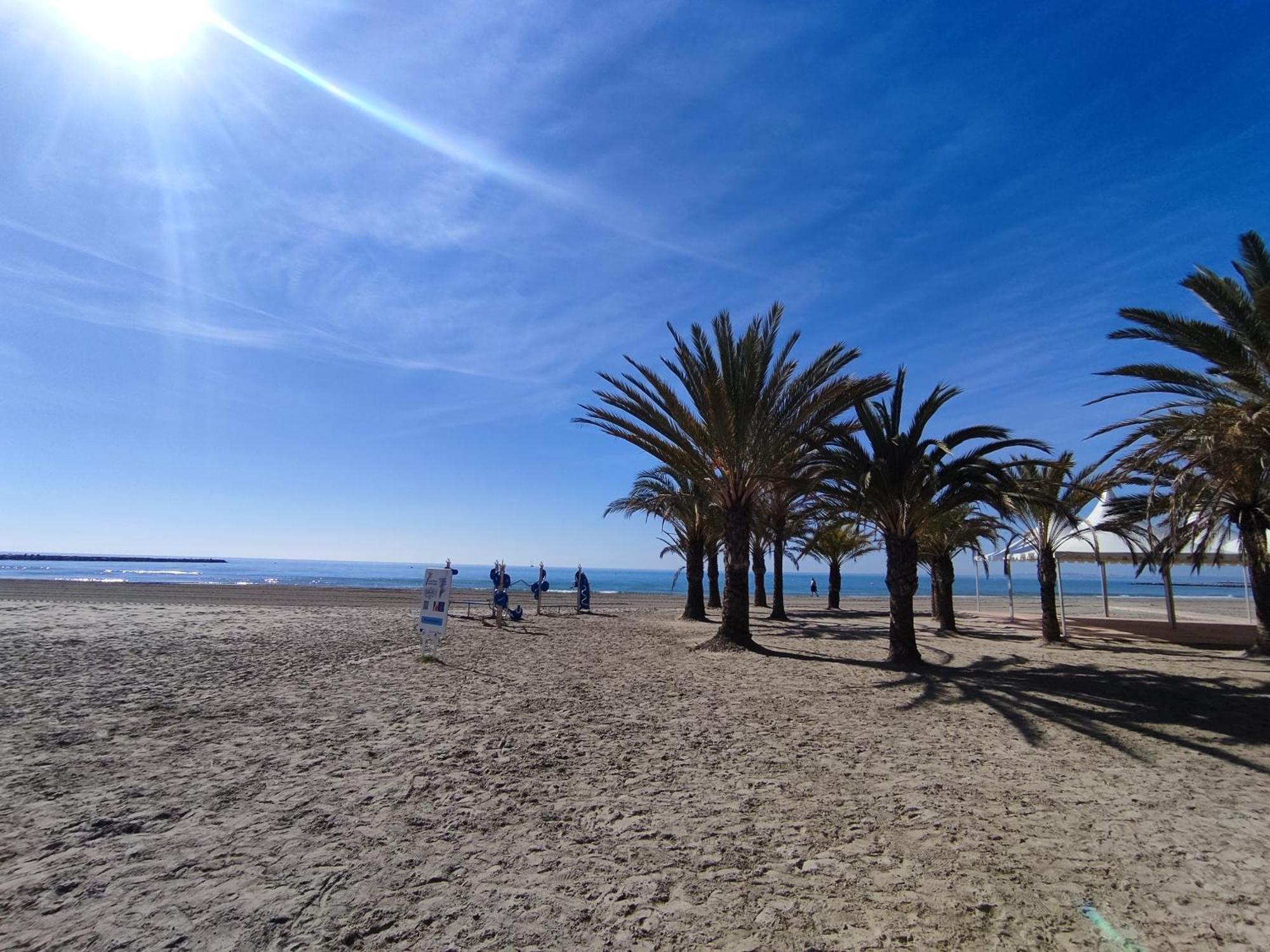 Apartamento Comodo A 300 Metros De La Playa سانتا بولا المظهر الخارجي الصورة